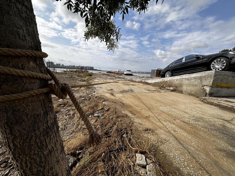İstanbul'da sel felaketinde hasar oluştu