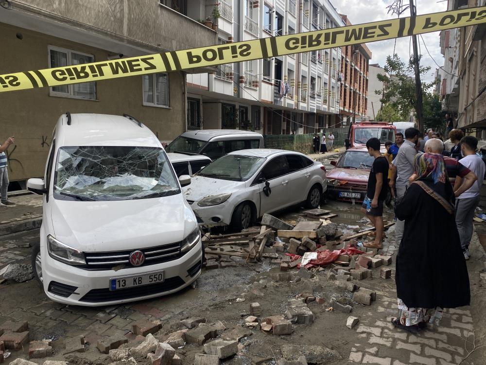 İstanbul'da sel felaketinde hasar oluştu