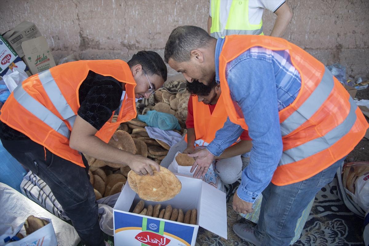 Deprem felaketi ile sarsılan Fas'tan yürek burkan kareler