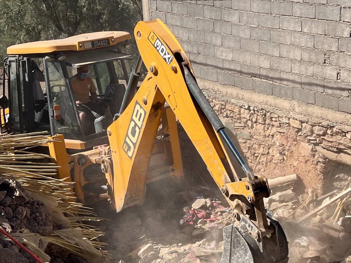 Deprem felaketi ile sarsılan Fas'tan yürek burkan kareler