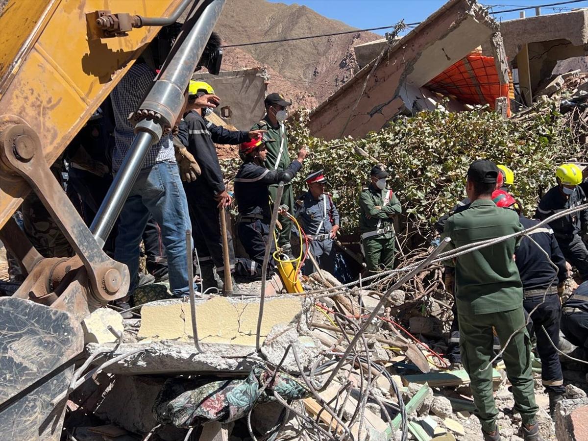 Deprem felaketi ile sarsılan Fas'tan yürek burkan kareler