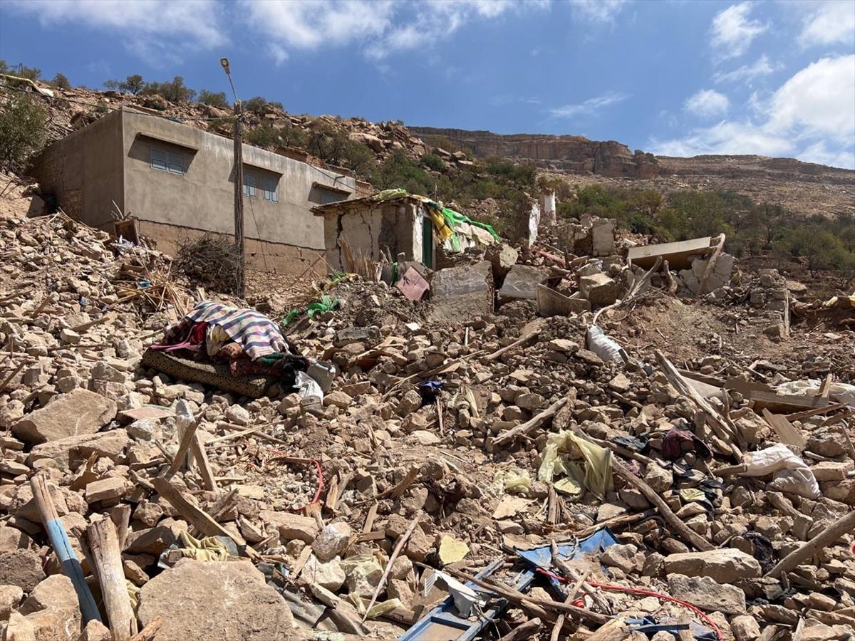 Deprem felaketi ile sarsılan Fas'tan yürek burkan kareler