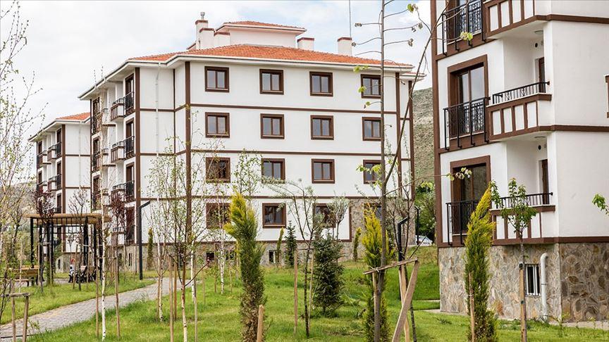 Dar gelirli vatandaşlara müjde! Konut alımında düşük faizli kredi geliyor...