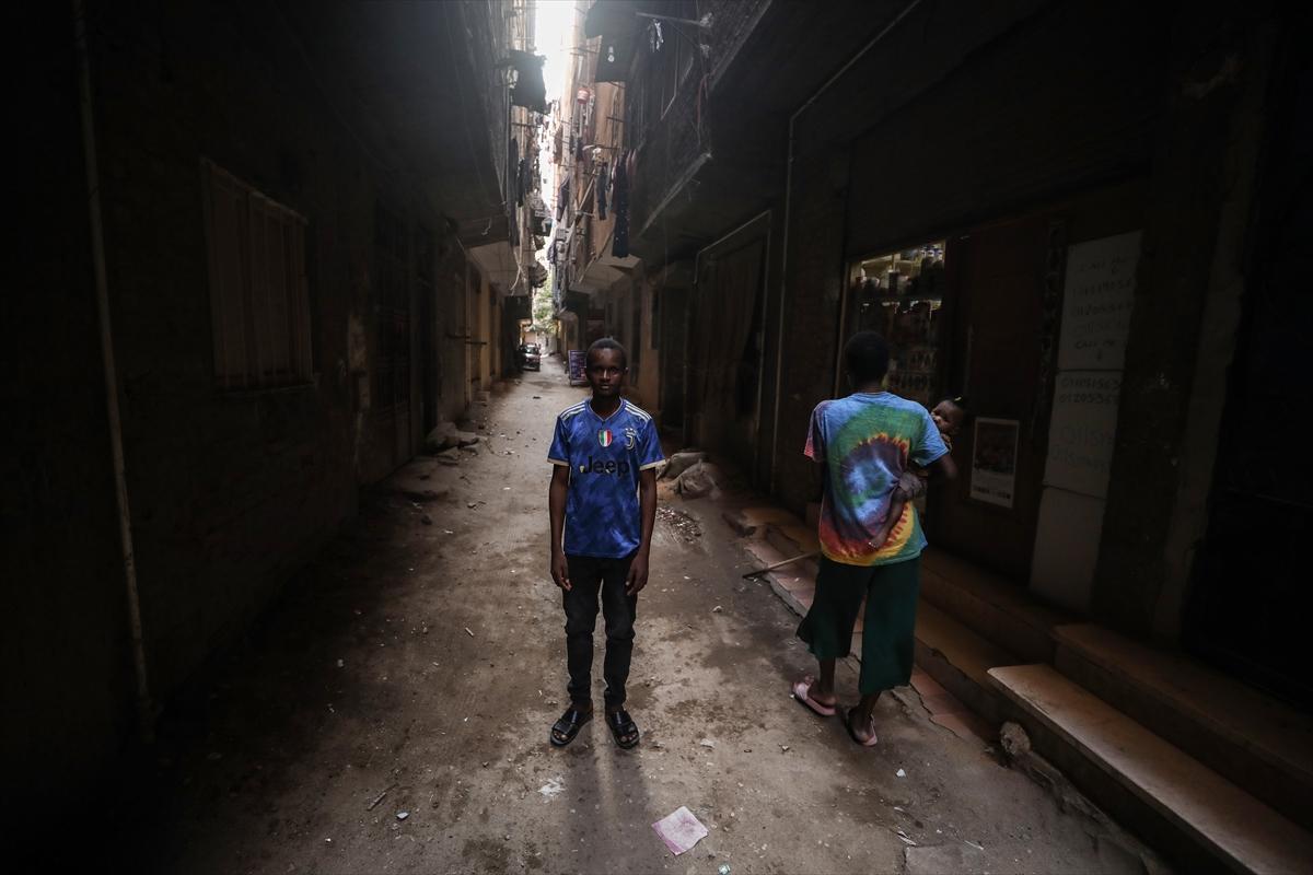 Gineli gencin Ezher Üniversitesi'nde okumak için bisikletiyle 6 ülkeyi geçtiği tehlikeli yolculuk