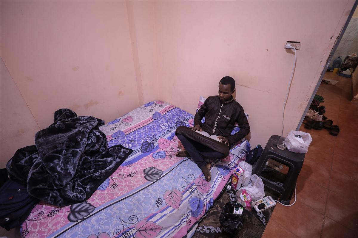 Gineli gencin Ezher Üniversitesi'nde okumak için bisikletiyle 6 ülkeyi geçtiği tehlikeli yolculuk