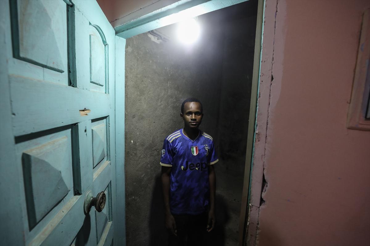 Gineli gencin Ezher Üniversitesi'nde okumak için bisikletiyle 6 ülkeyi geçtiği tehlikeli yolculuk