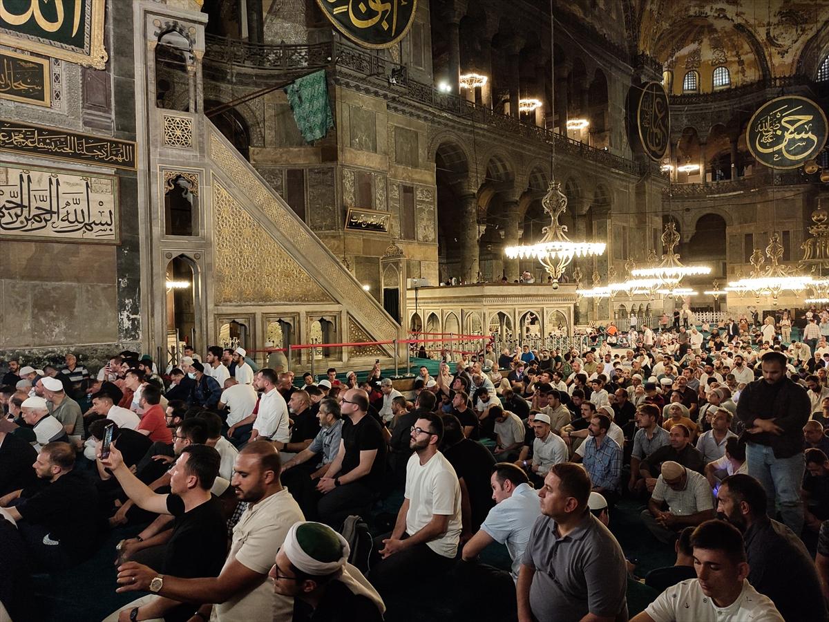 Mevlid Kandili yurt genelinde dualarla idrak edildi