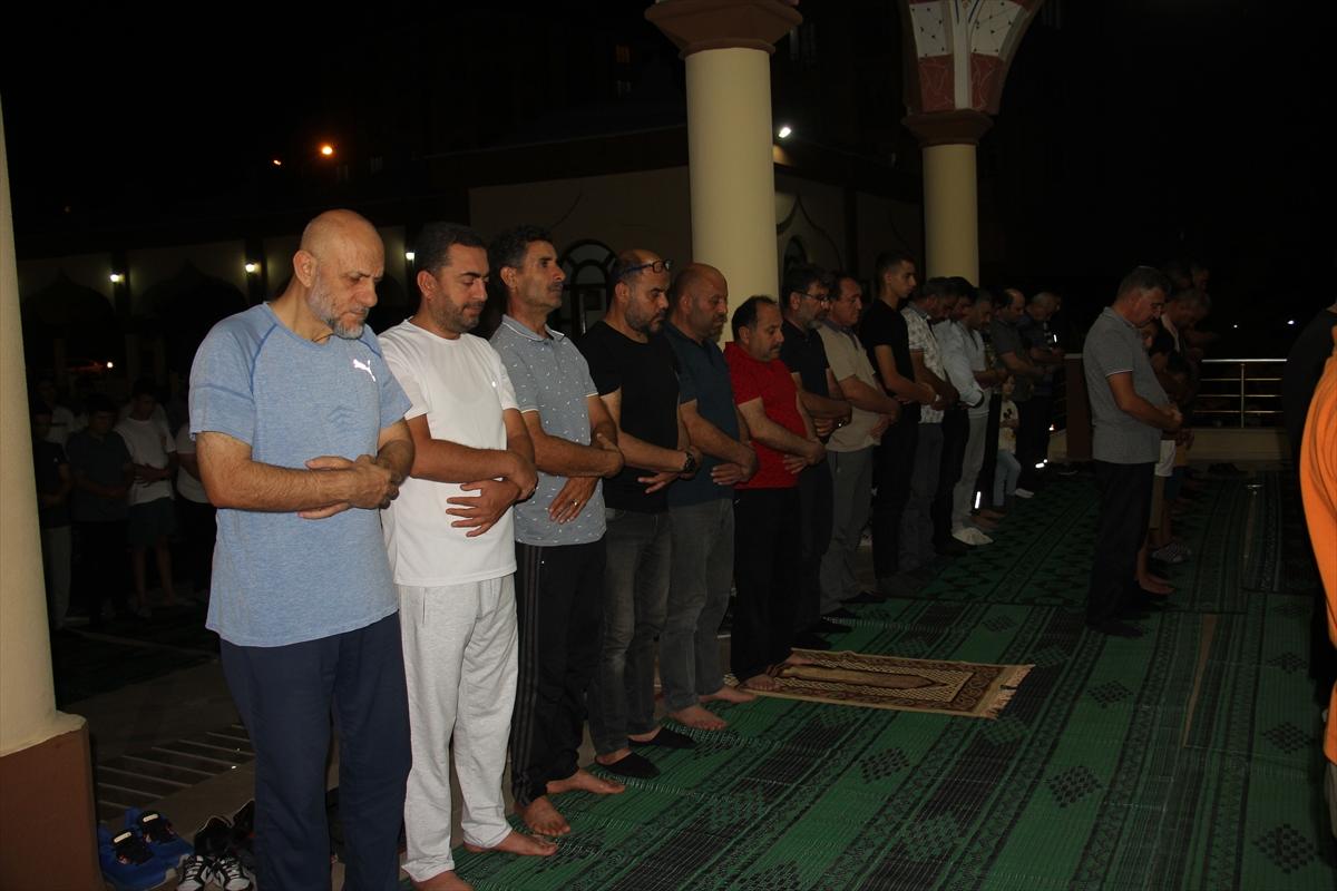 Mevlid Kandili yurt genelinde dualarla idrak edildi