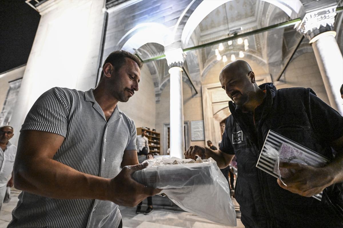 Mevlid Kandili yurt genelinde dualarla idrak edildi