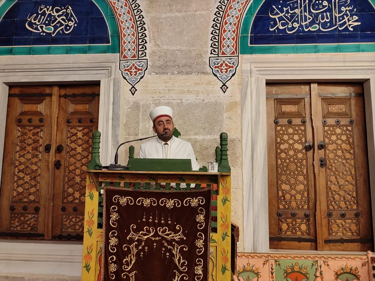 Mevlid Kandili yurt genelinde dualarla idrak edildi