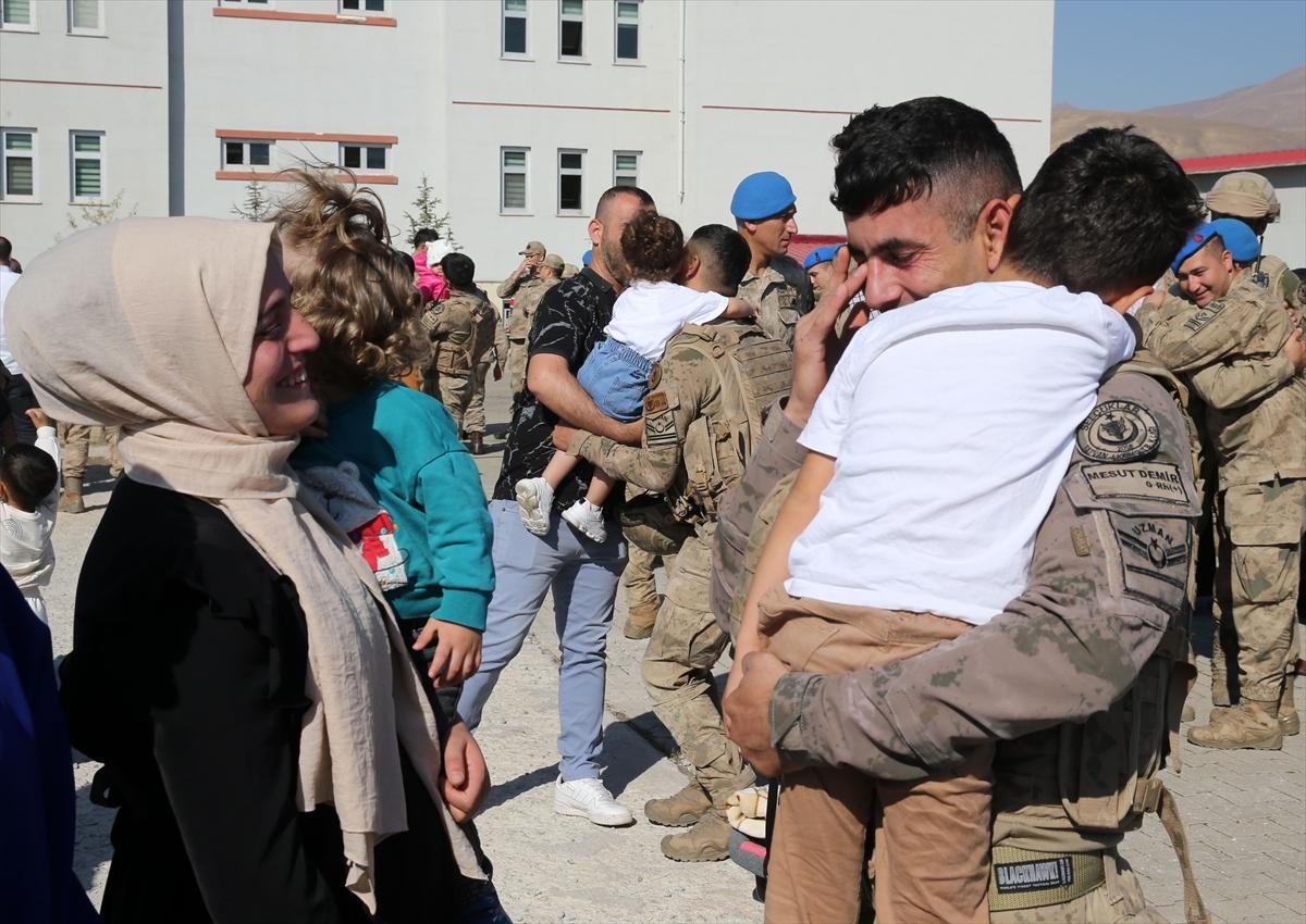 130 kahraman komando Zeytin Dalı Harekat Bölgesi'ne uğurlandı