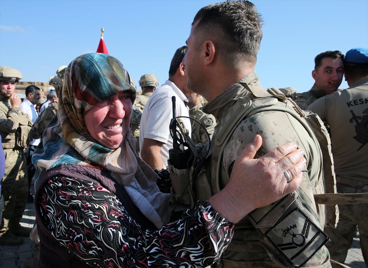 130 kahraman komando Zeytin Dalı Harekat Bölgesi'ne uğurlandı