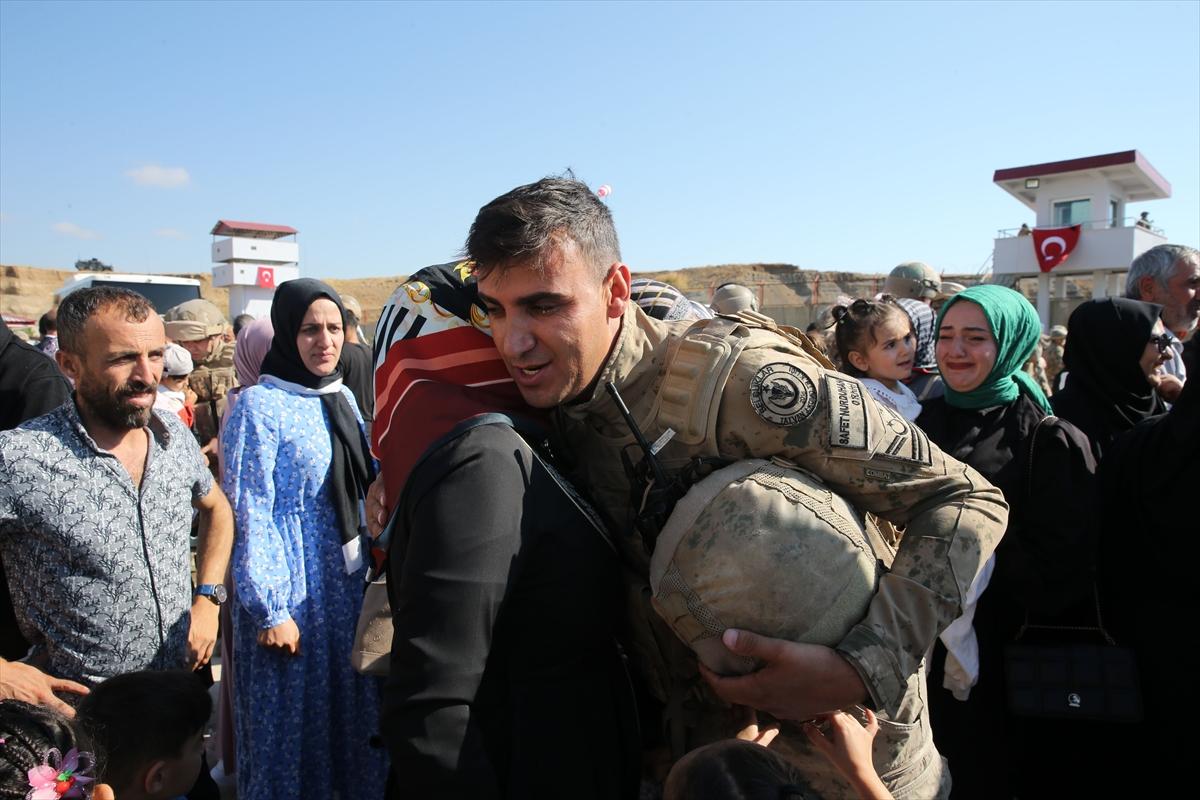 130 kahraman komando Zeytin Dalı Harekat Bölgesi'ne uğurlandı