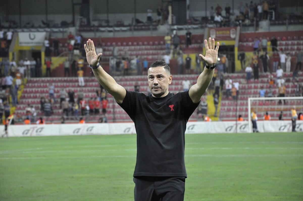 Süper Lig 2023-2024 sezonunda görevi bırakan teknik direktörler