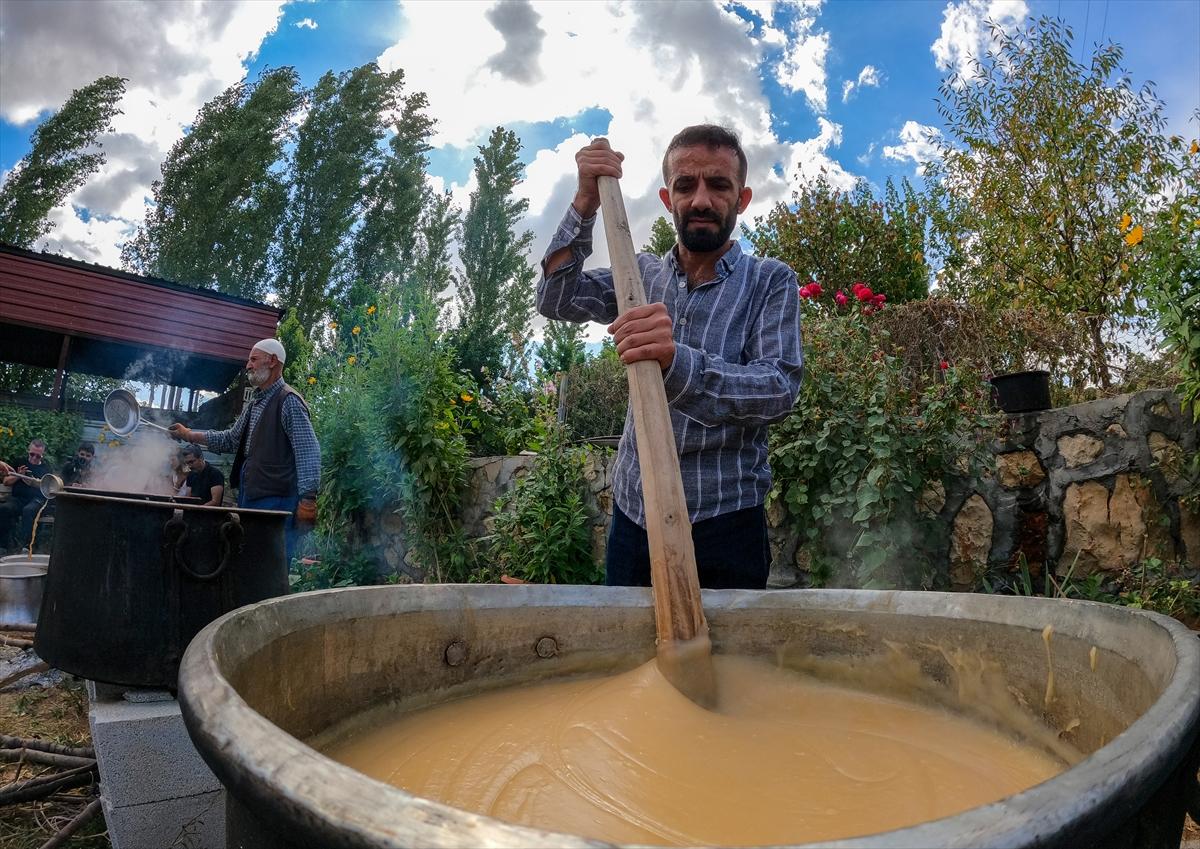 Diyarbakır'da bağ bozumu zamanı