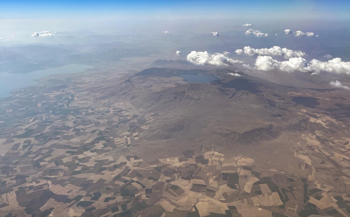 Van Gölü havzası havadan görüntülendi