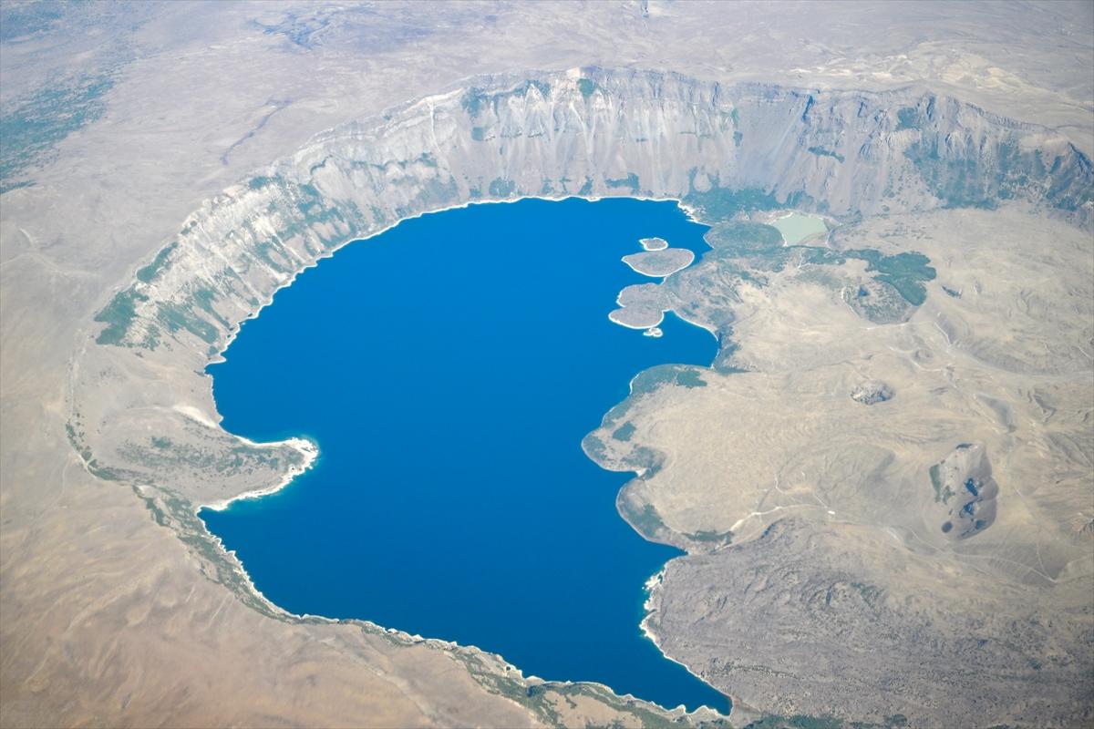 Van Gölü havzası havadan görüntülendi