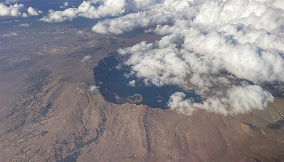 Van Gölü havzası havadan görüntülendi