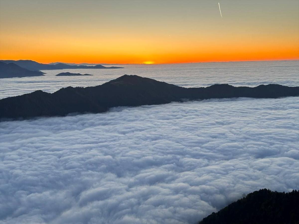 Kaçkar Dağları'nda iki mevsim bir arada