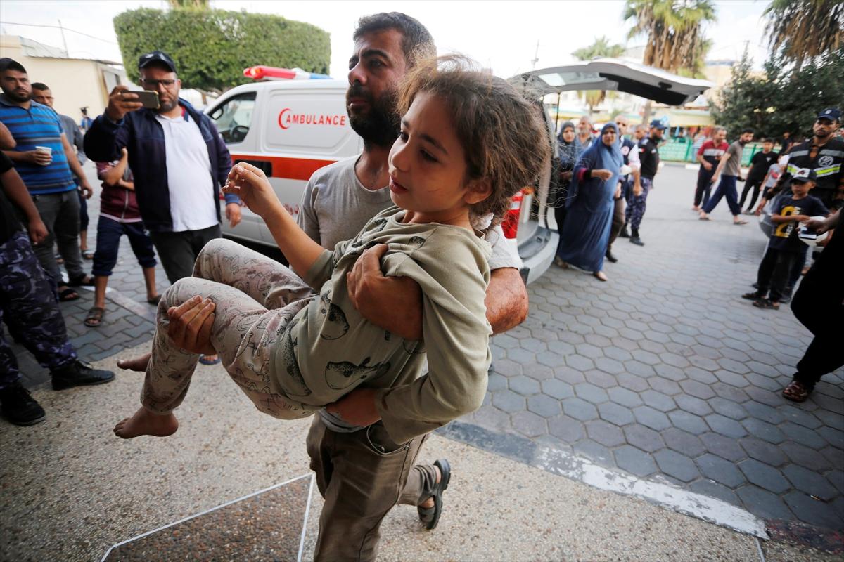 Bombardıman altındaki Gazze'de 10. gün