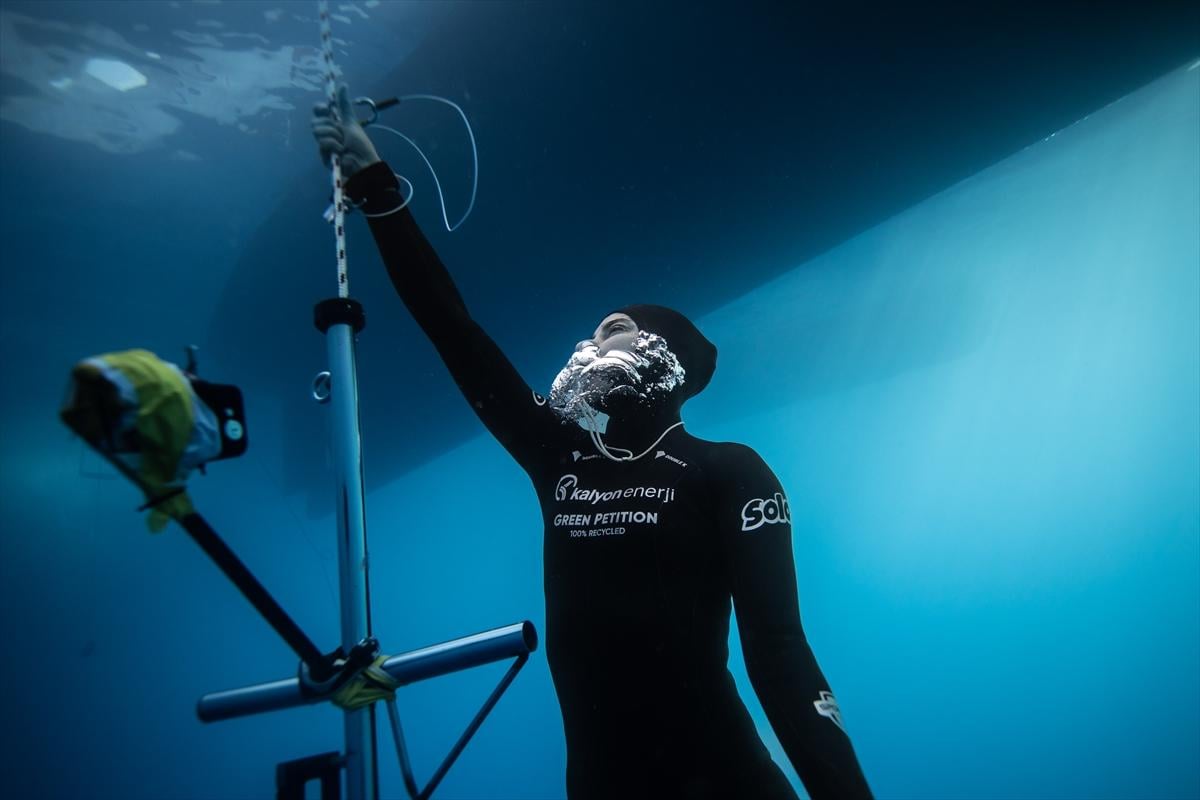 Şahika Ercümen'den Hatay'da dünya rekoru