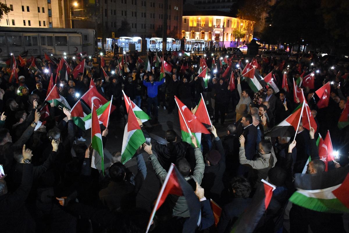 Yurt genelinde İsrail'in hastane saldırısı protesto edildi