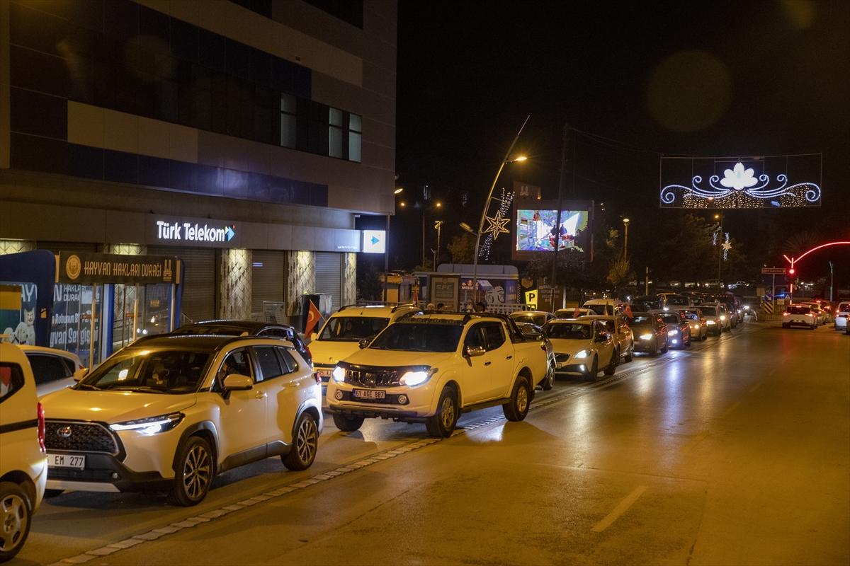 Yurt genelinde İsrail'in hastane saldırısı protesto edildi