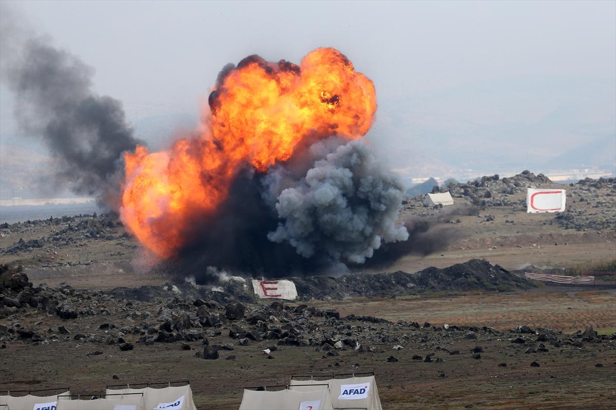 Kayseri'de nefes kesen tatbikat