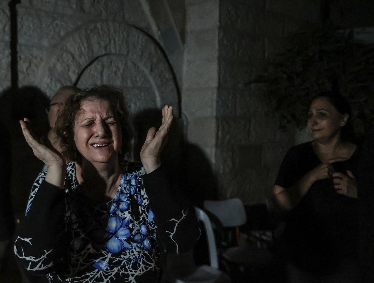 İsrail ordusunun vurduğu kilisede saldırının izleri