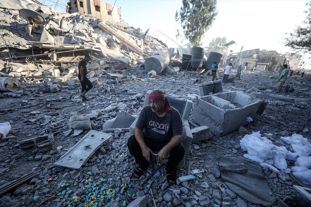 Gazze'de yıkımın kareleri: Binaların yüzde 30'u yıkıldı