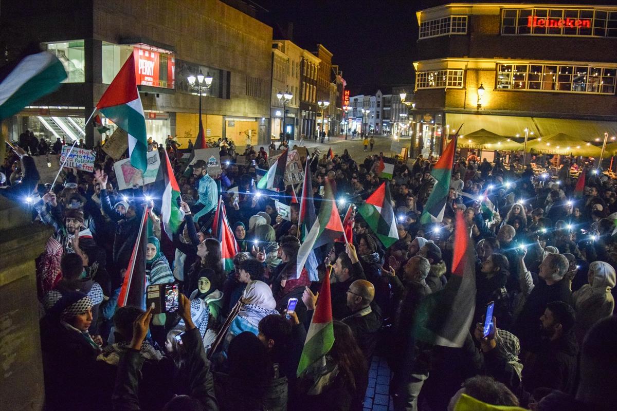 Dünyanın dört bir yanından Filistin'e destek gösterisi