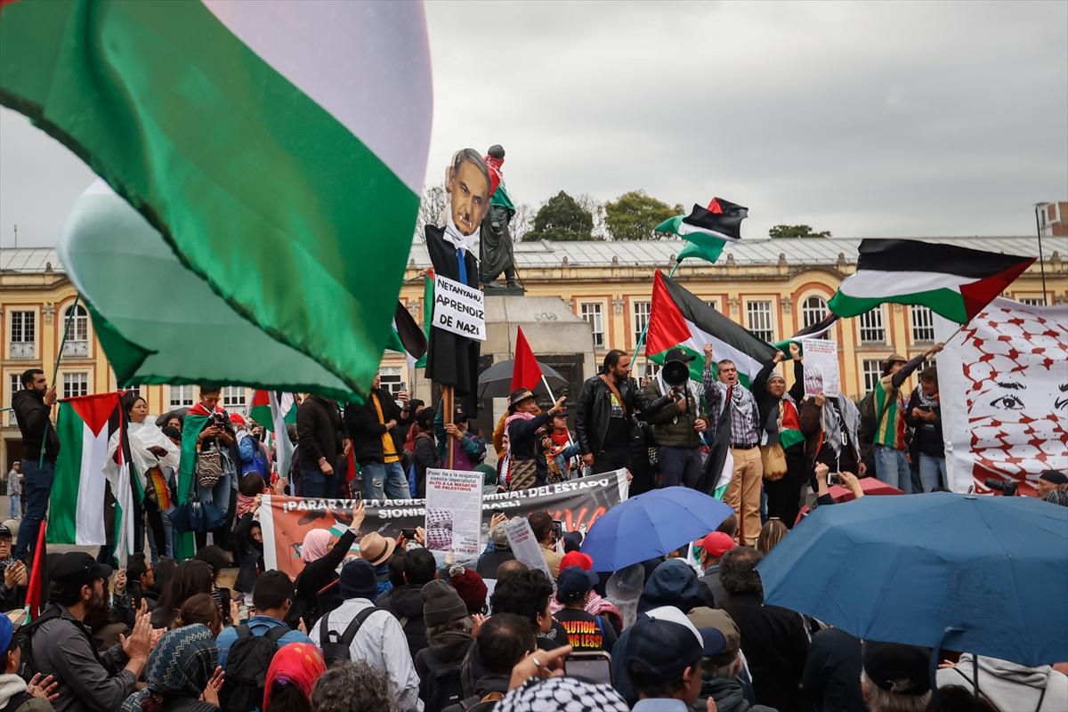 Dünyanın dört bir yanından Filistin'e destek gösterisi