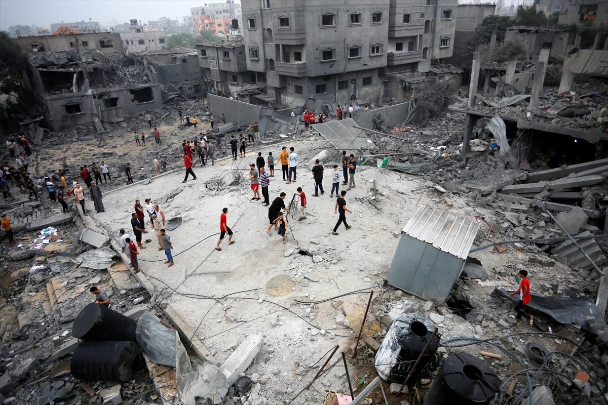 Gazze 23 gündür saldırı altında