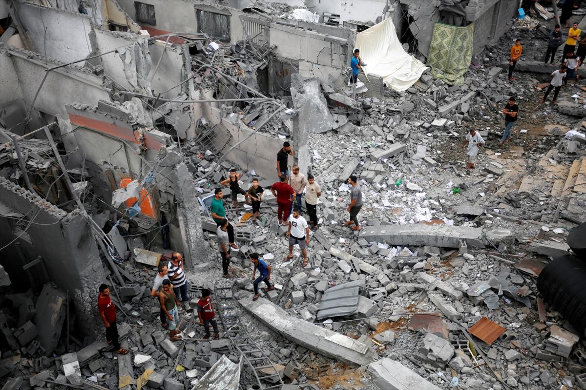 Gazze 23 gündür saldırı altında