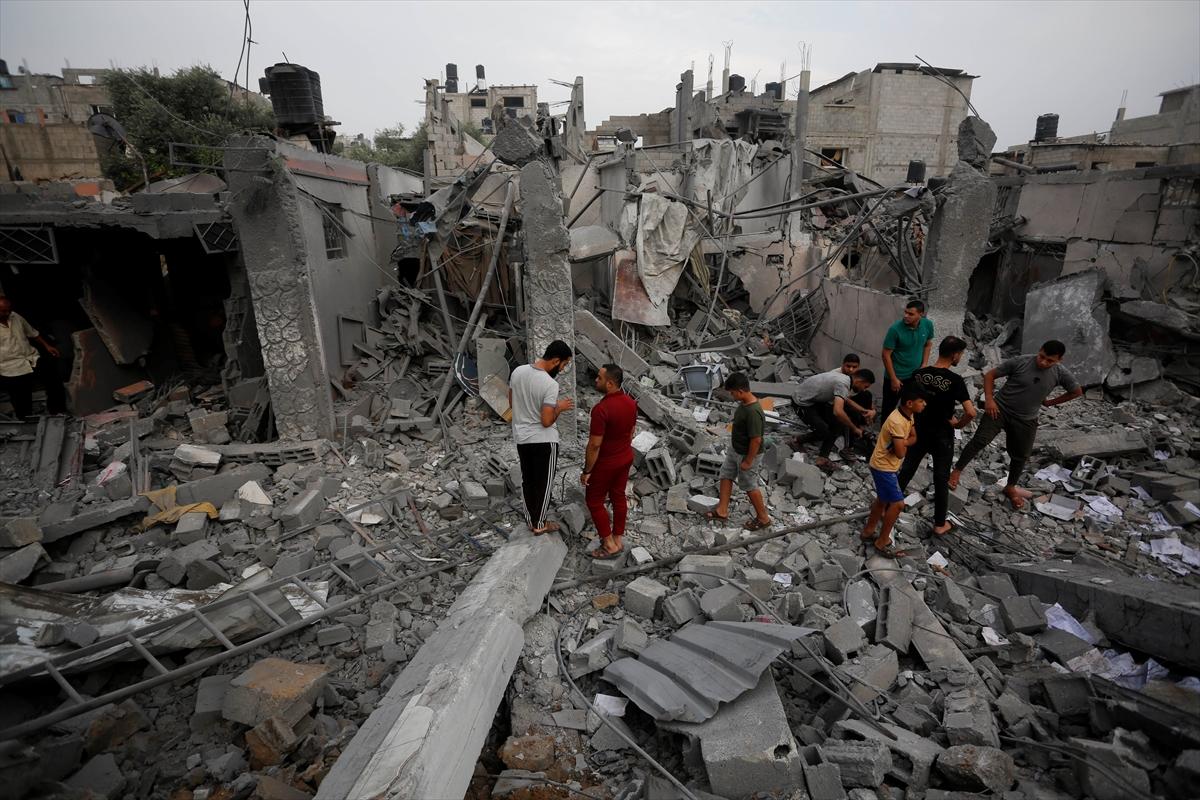 Gazze 23 gündür saldırı altında