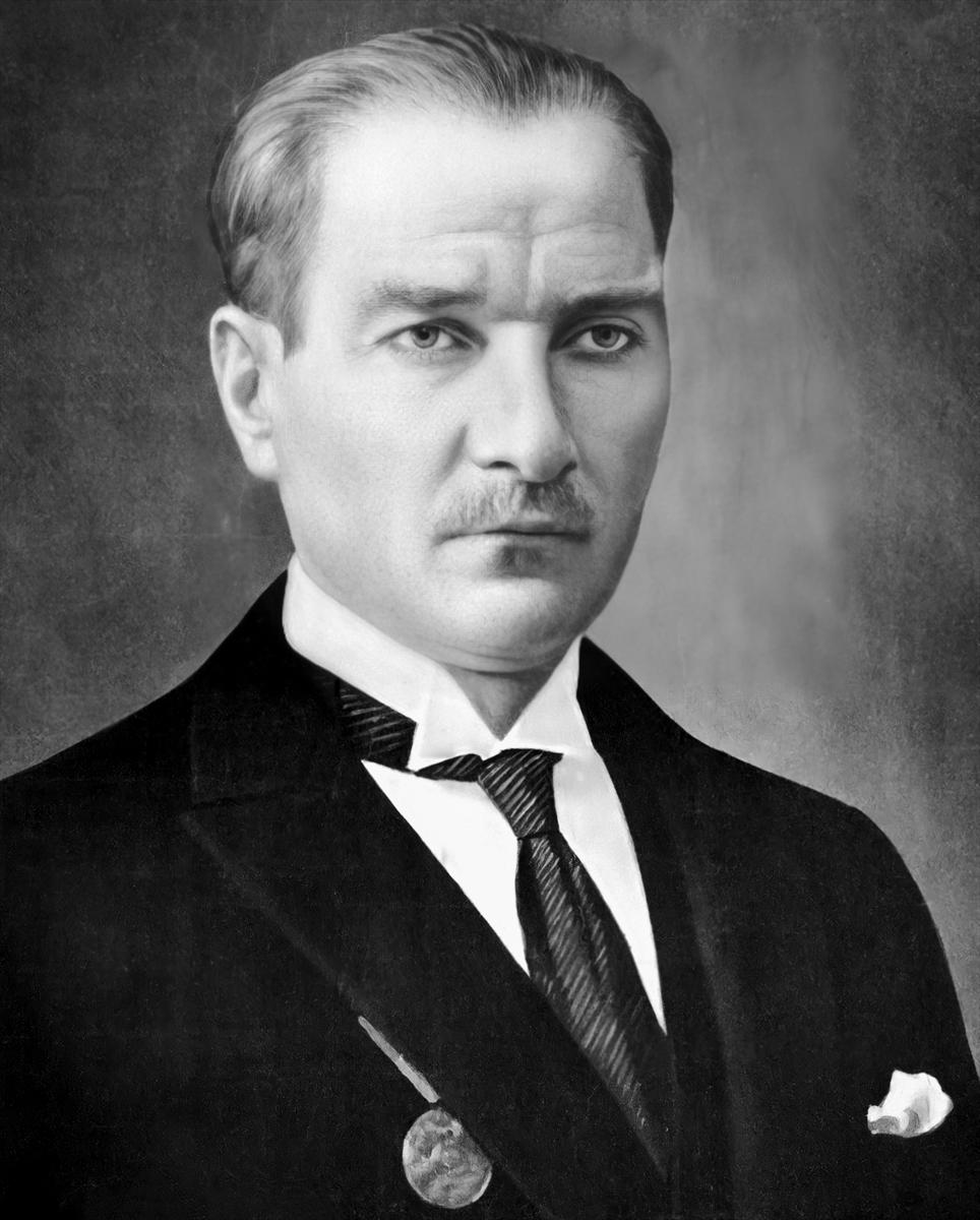100 fotoğraf ile Mustafa Kemal Atatürk