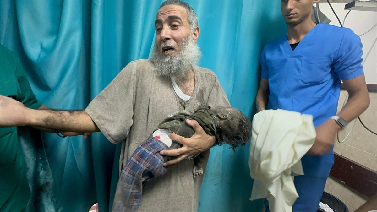 İsrail'in Gazze zulmü 28. gününde! Yağan bombalar yine çocukları hedef aldı