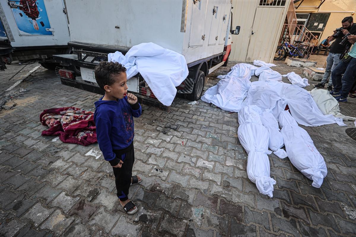 İsrail'in Gazze zulmü 28. gününde! Yağan bombalar yine çocukları hedef aldı