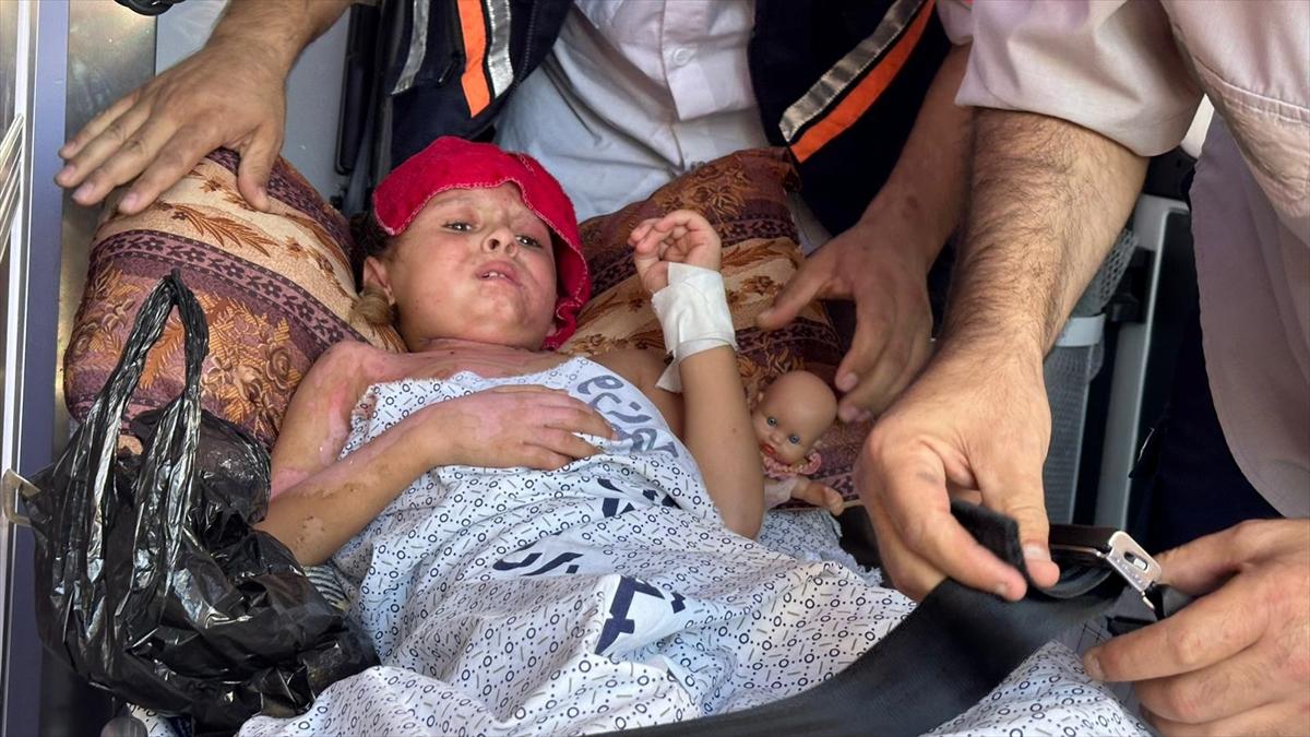 İsrail'in Gazze zulmü 28. gününde! Yağan bombalar yine çocukları hedef aldı