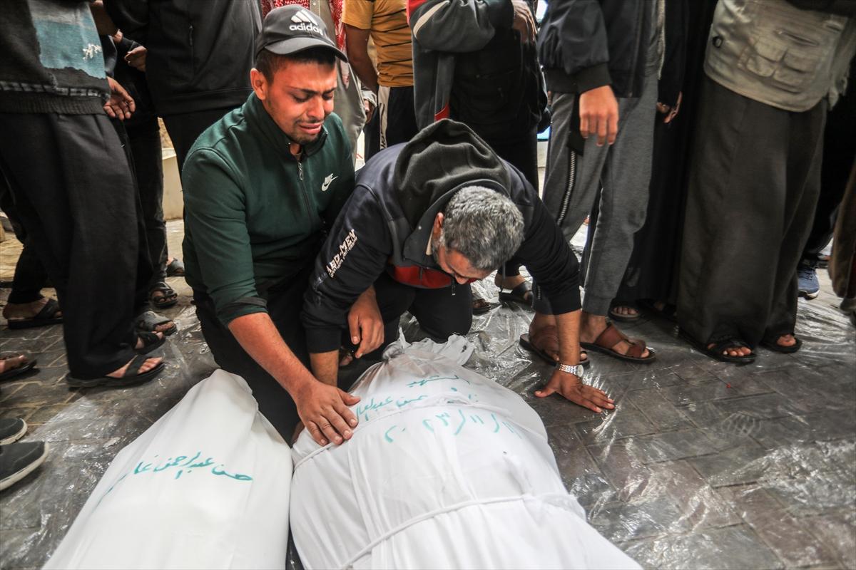 İsrail durmuyor! Gazze'de 37 gündür evlatların ve ailelerin gözleri yaşlı