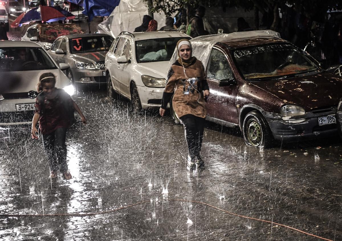 Saldırılarla geçen 40. gün: Gazze'de son durum...