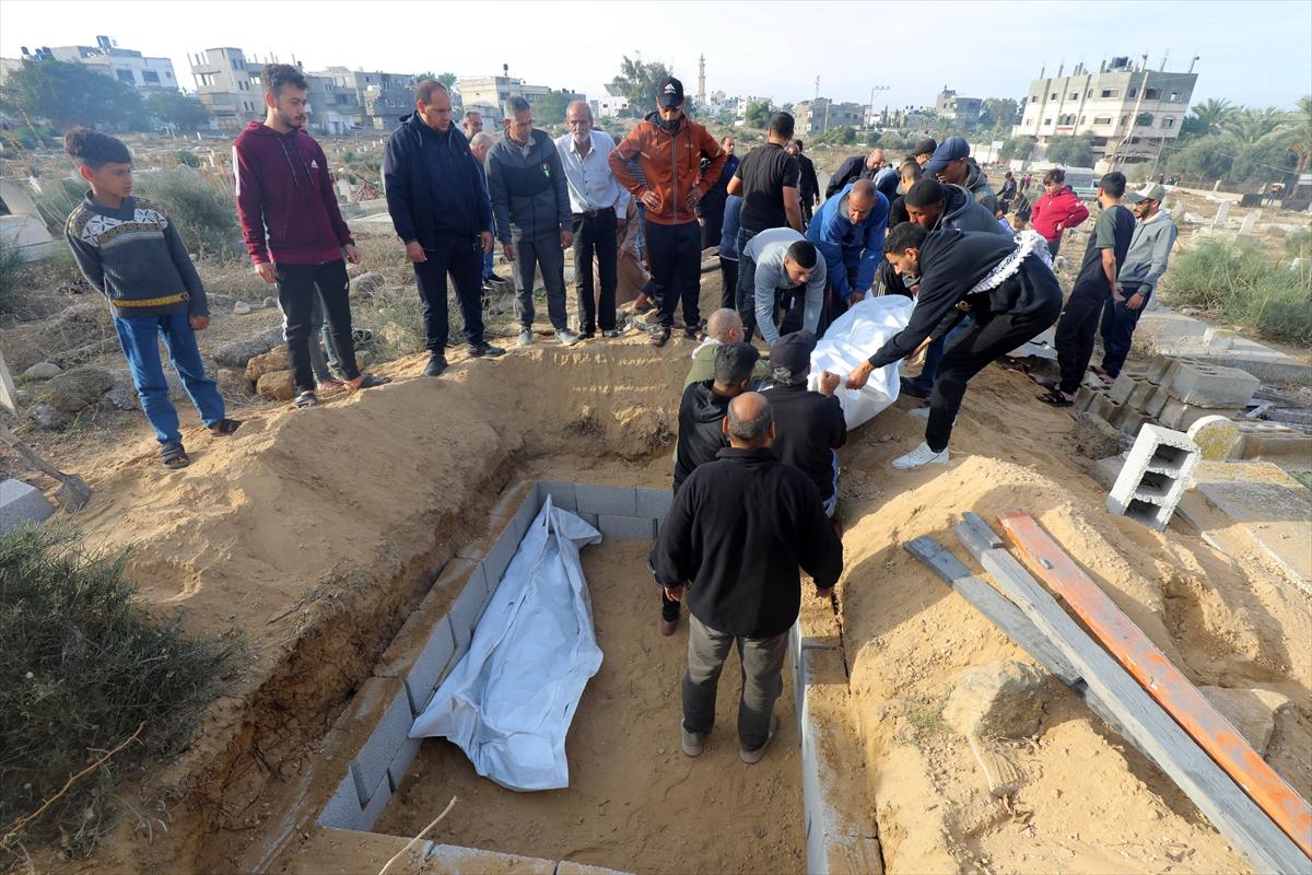 İsrail ateşkes dinlemiyor! Savaşın 47'nci gününde Gazze'yi bombardımana tuttu