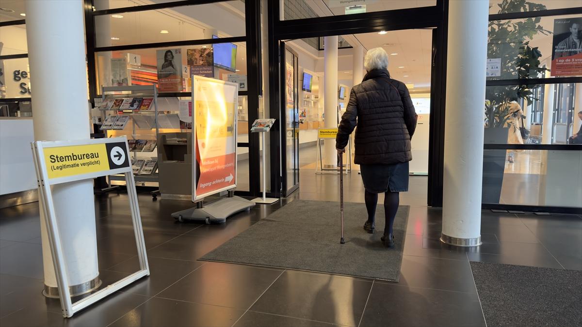 Hollanda sandık başında