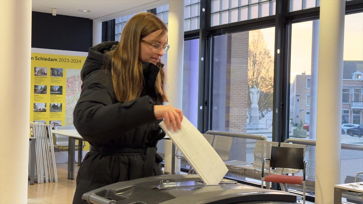 Hollanda sandık başında