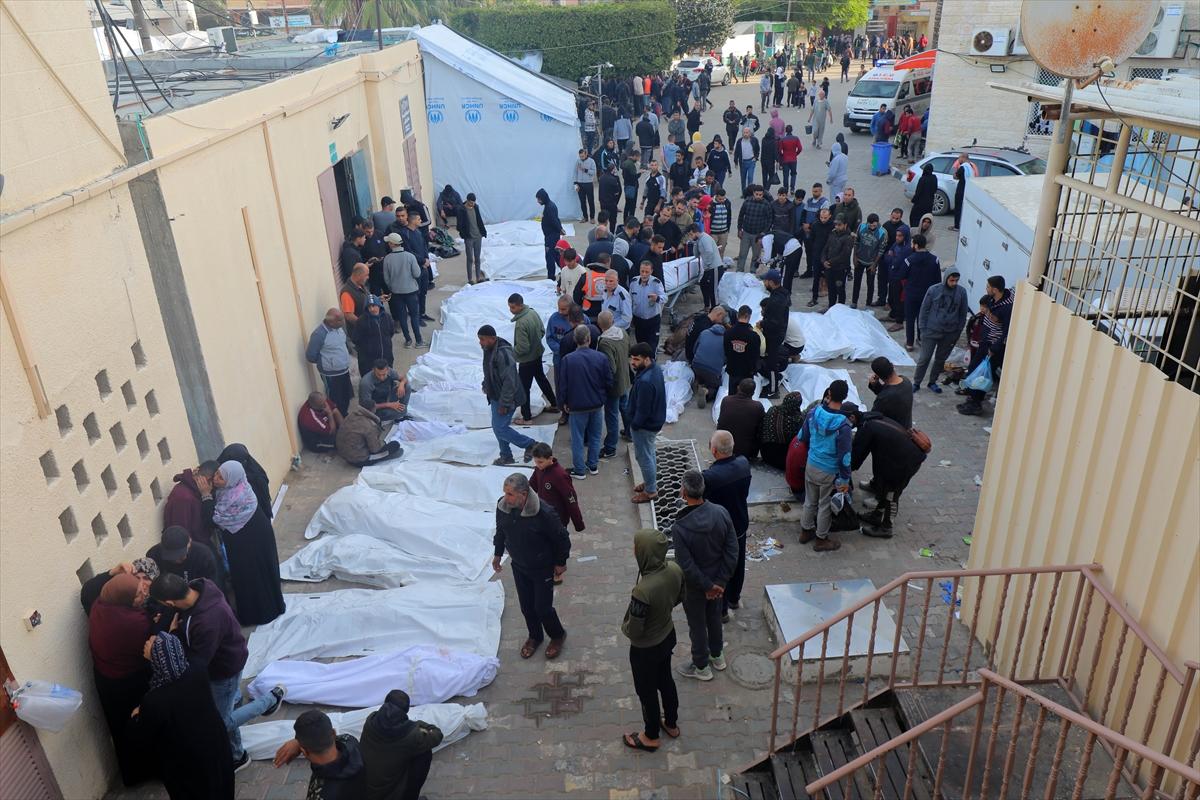 İsrail ateşkes dinlemiyor! Savaşın 47'nci gününde Gazze'yi bombardımana tuttu