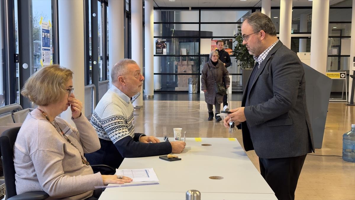 Hollanda sandık başında