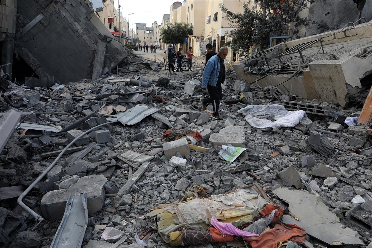 İsrail ateşkes dinlemiyor! Savaşın 47'nci gününde Gazze'yi bombardımana tuttu