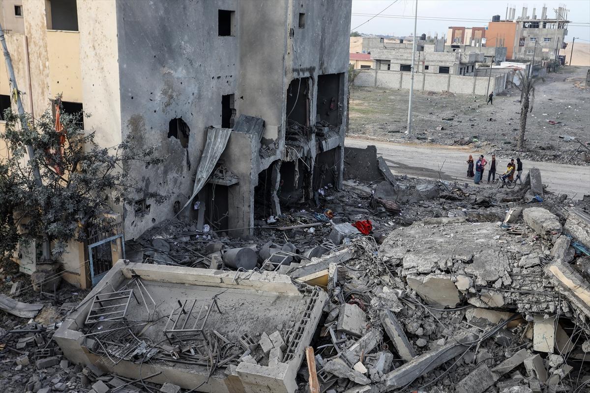 İsrail ateşkes dinlemiyor! Savaşın 47'nci gününde Gazze'yi bombardımana tuttu