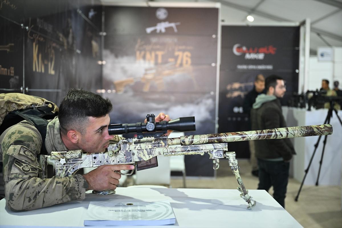 İzmir'de jandarma keskin nişancıları yarıştı