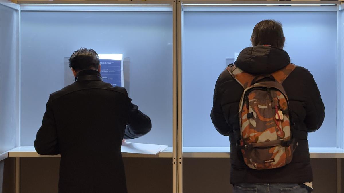 Hollanda sandık başında